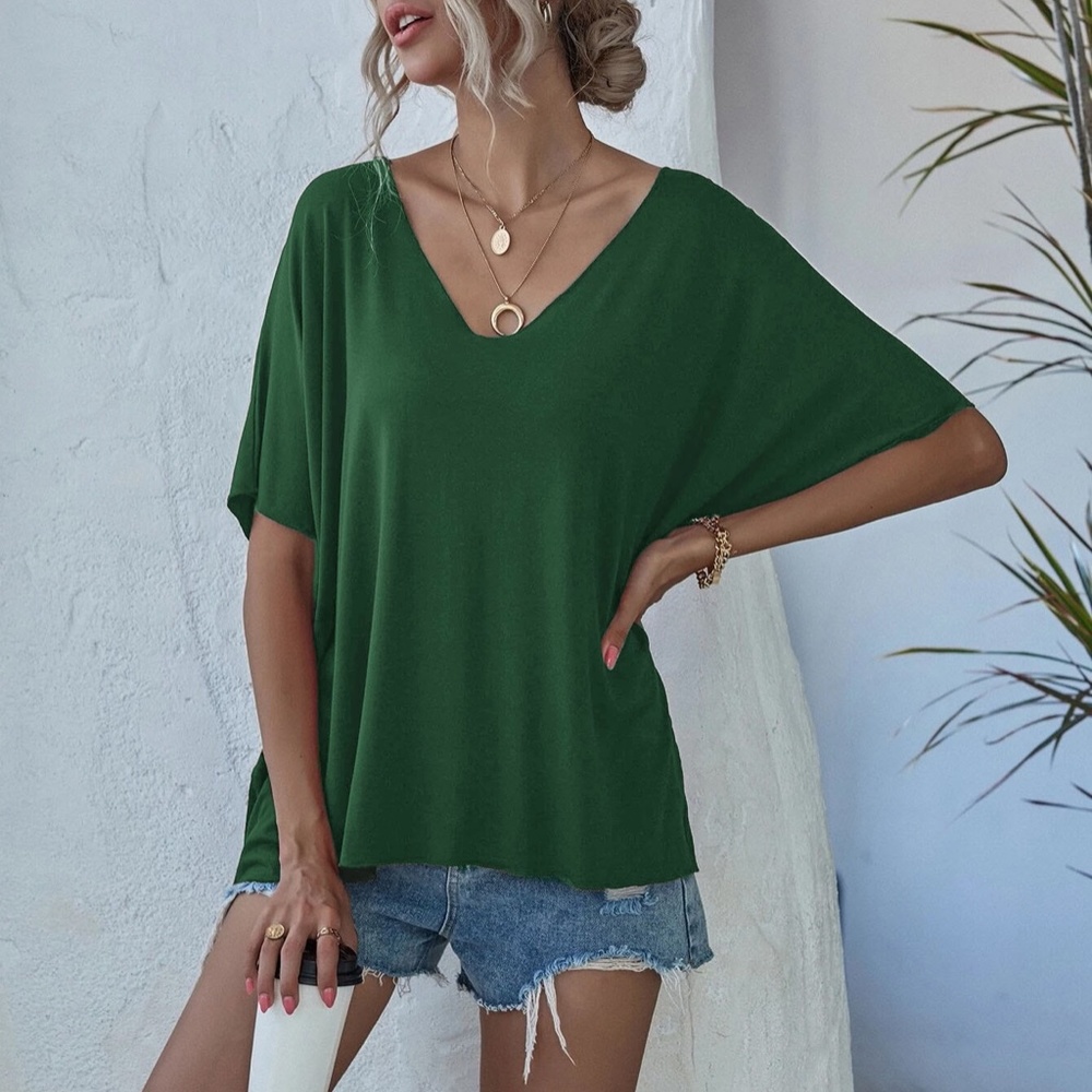 Green V neck Classic Dolman Sleeve Oversized Top - Picture 4 of 10